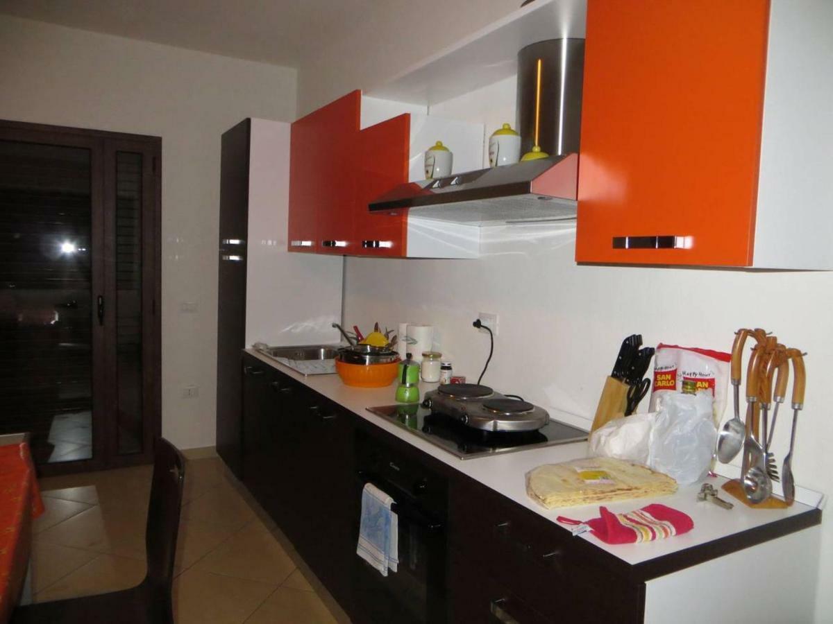 Appartamento Dentro Babai Village แตร์เตนิอา ภายนอก รูปภาพ