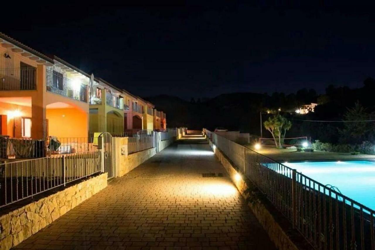 Appartamento Dentro Babai Village แตร์เตนิอา ภายนอก รูปภาพ